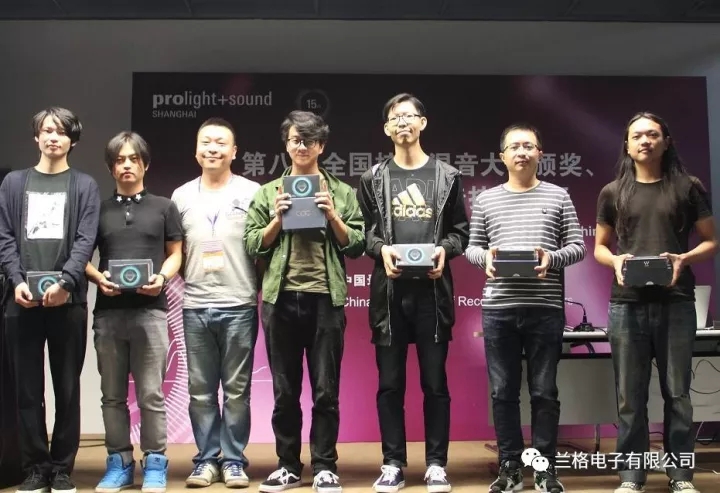 1534147818874571.jpg 13.webp.jpg